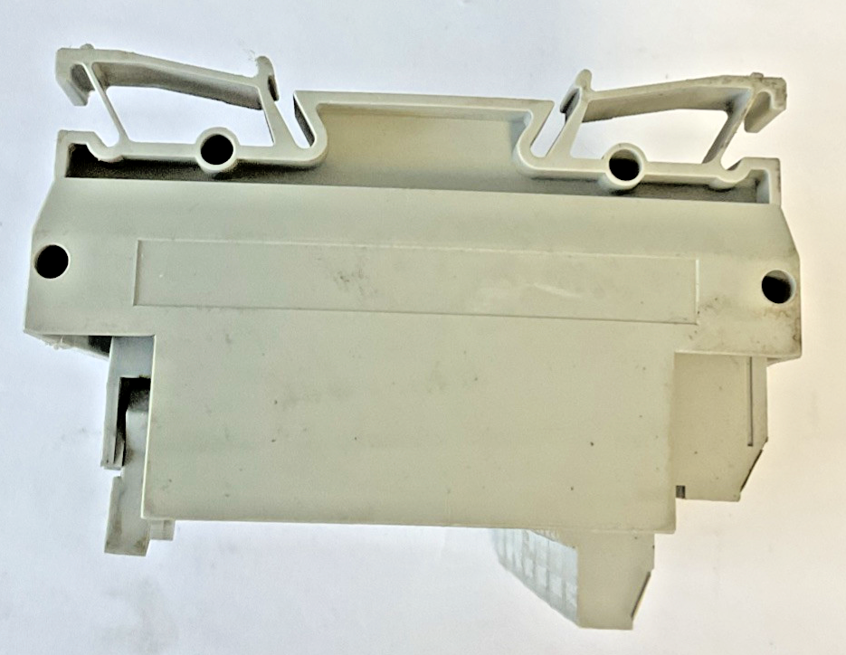 ALLEN BRADLEY 1492-IFM20F-F-2 INTERFACE MODULE SER.A 0-132VAC