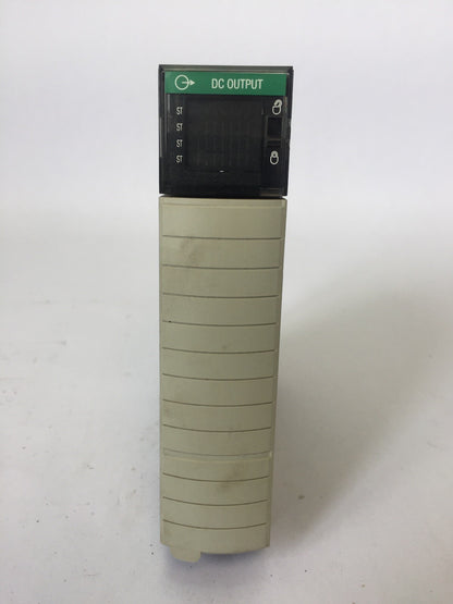 ALLEN BRADLEY 1756-0B32 DC OUTPUT SER A DC OUT 32PT 10-31.2VDC