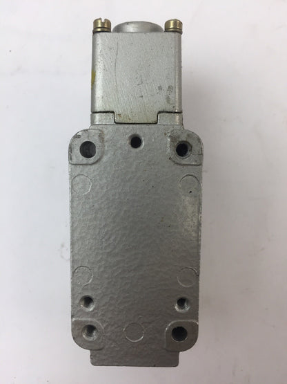 WESTINGHOUSE RRLAA1 OIL TITE LIMIT SWITCH 600VAC 10 AMP