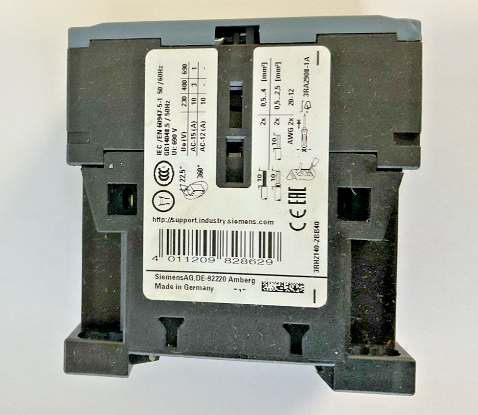 SIEMENS 3RH2140-2BB40 CONTACT RELAY 24VDC 50HZ