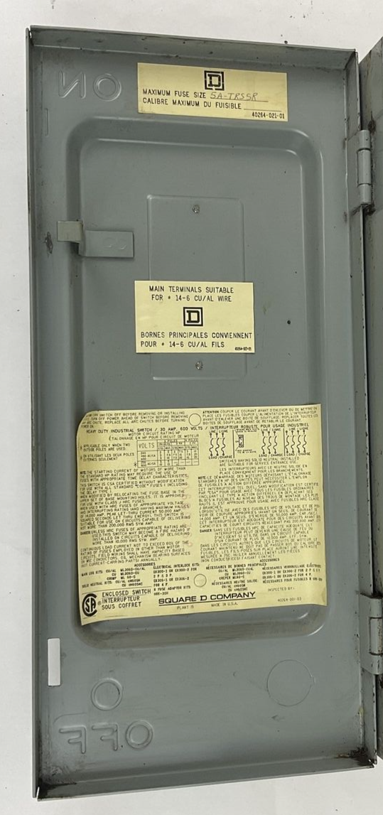 SQUARE D CH361 ENCLOSED SWITCH  30A 600VAC  FUSIBLE SER.E1