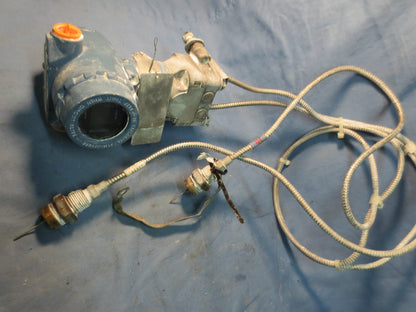 ROSEMOUNT 3051CD3A22A1AS2B4M5E5 TRANSMITTER & ONYX 160-0600-13-10-01 (2) VALVES