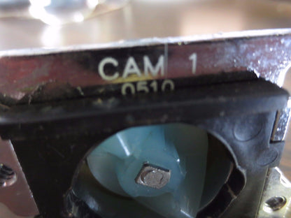2-POSITION LOCK WITH 2 KEYS - ALLEN-BRADLEY? CAM 1 0510 - CONTROL PANEL SWITCH?