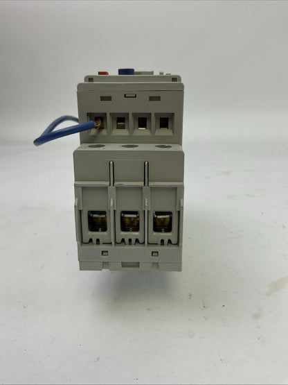 ALLEN BRADLEY STARTER (100-C09Z*10 COIL 24VDC + 193-EEBB 0.2-1.0A)