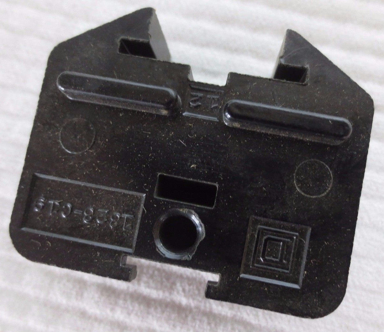 SQUARE D 9080 KC-1 TERMINAL BLOCK SECTIONS 600V - NEW SURPLUS - LOT of 16