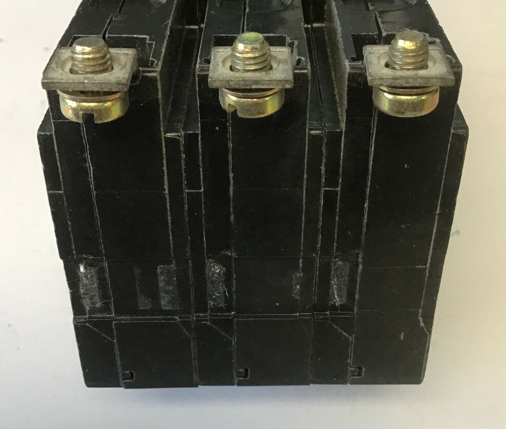 SQUARE D QOB320PL CIRCUIT BREAKER 20A 120/240VAC 3POLE