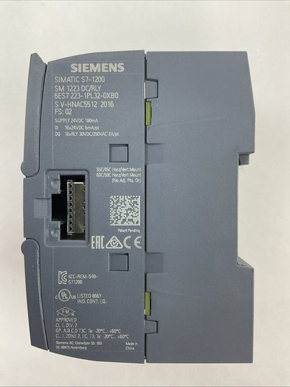 SIEMENS 1P 6ES7 223-1PL32-0XB0 SIMATIC S7-1200 SM 1223 DC/RLY