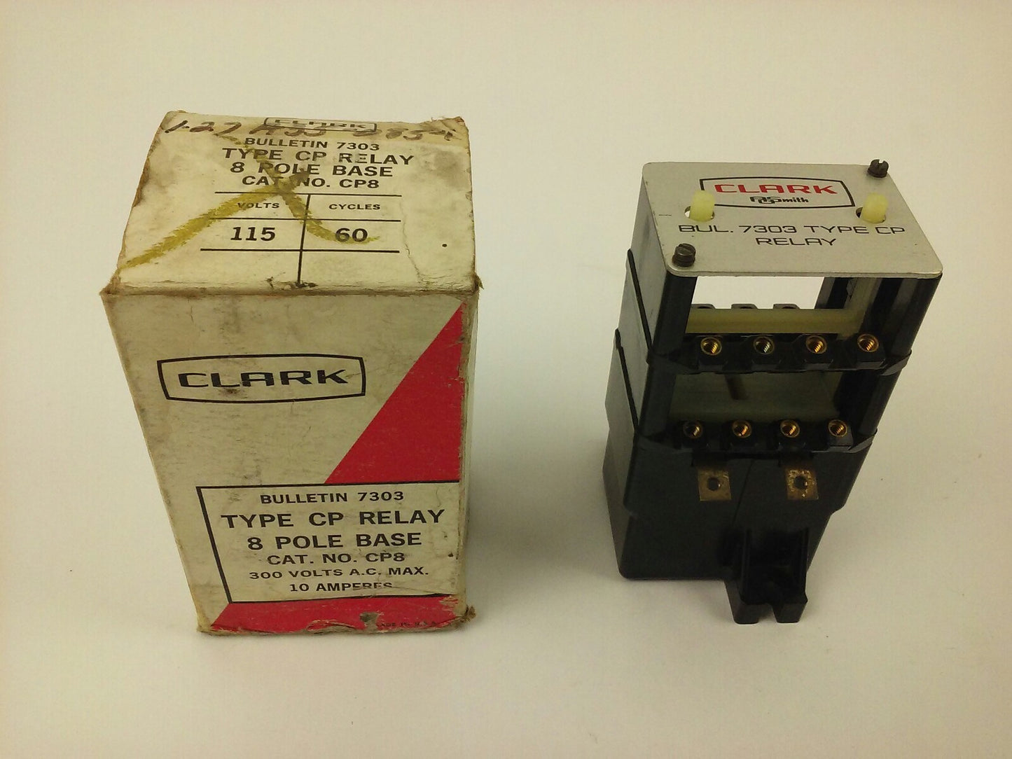 CLARK, CP8, BULLENTIN 7303, TYPE CP RELAY, 8P BASE, 300V,10A,NEW,MISSING SCREWS!