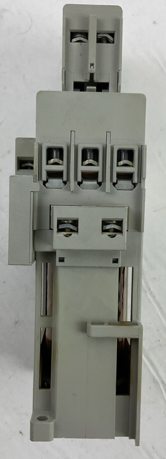 ALLEN BRADLEY 100-C30D*00 SER C CONTACTOR 600VAC 55A 3PH 25HP COIL 24VDC 100-F