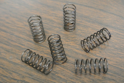 BOX of 6 / ALLEN-BRADLEY B11528 / SPRINGS / NEW SURPLUS