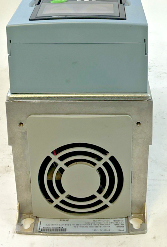 EATON SVX001A1-4A1B1 AC DRIVE 3.3A 1.5HP 480V 1.1KW FRM:SVX00031V03 320HZ