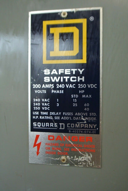 SQUARE D H224N FUSIBLE SAFETY SWITCH / 240V / 200A / H-224-N