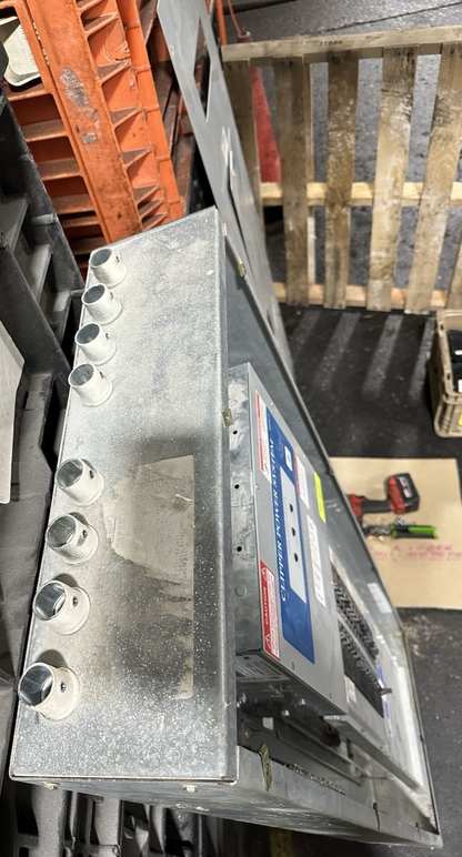 Cutler Hammer PRL1A 150A 3PH Panelboard 120/208V 30 Space Main w/ Clipper System