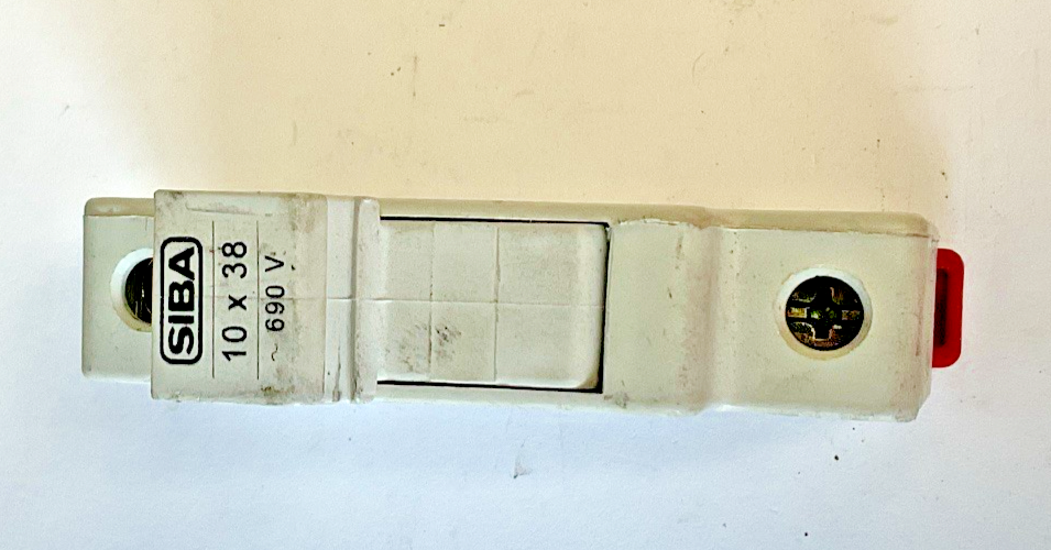 SIBA 10X38 FUSE HOLDER 690V***LOTOF3***