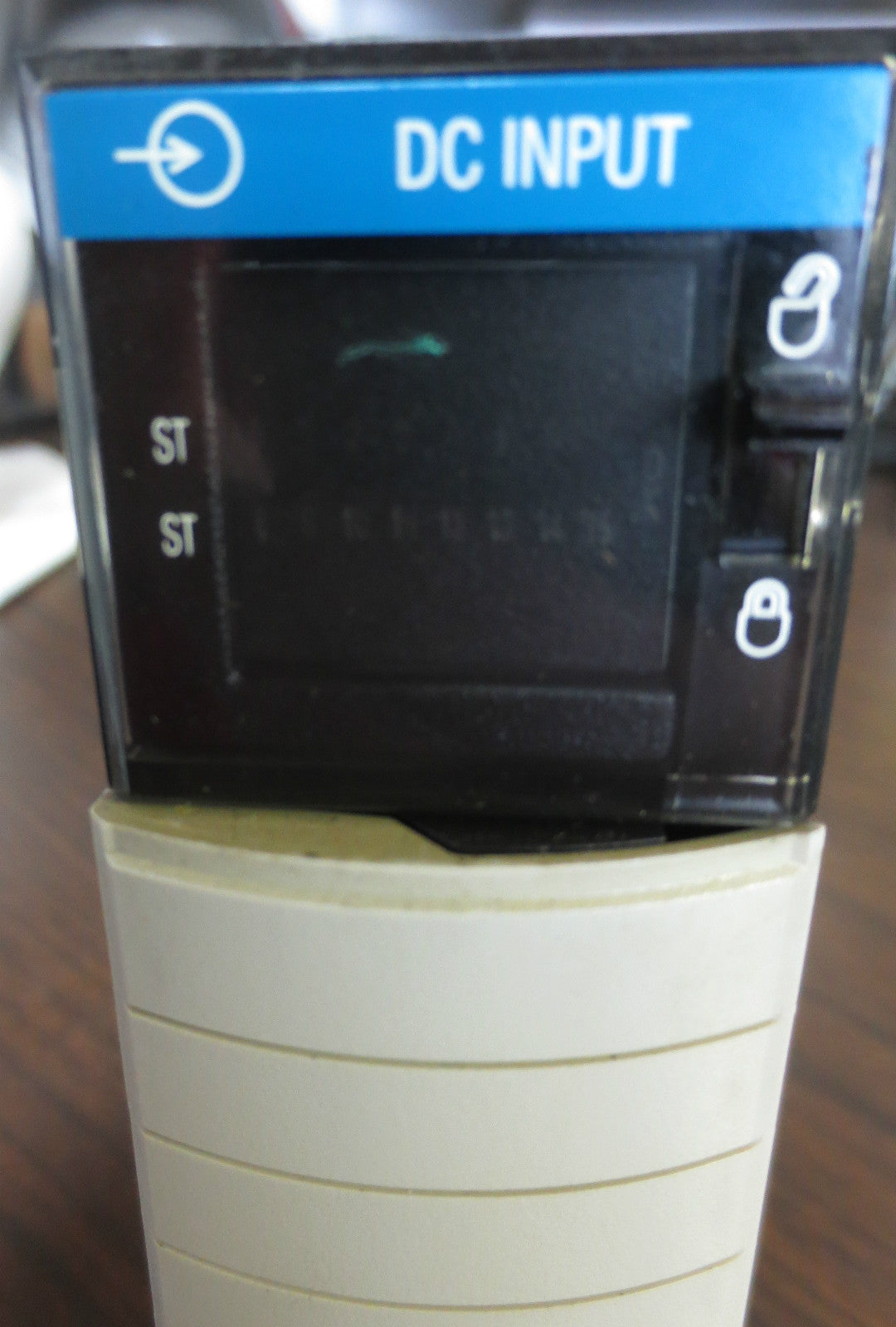 ALLEN-BRADLEY 1756-IB16 Ser.A DC INPUT MODULE 16PT 24VDC 10-31.2VDC 10mA