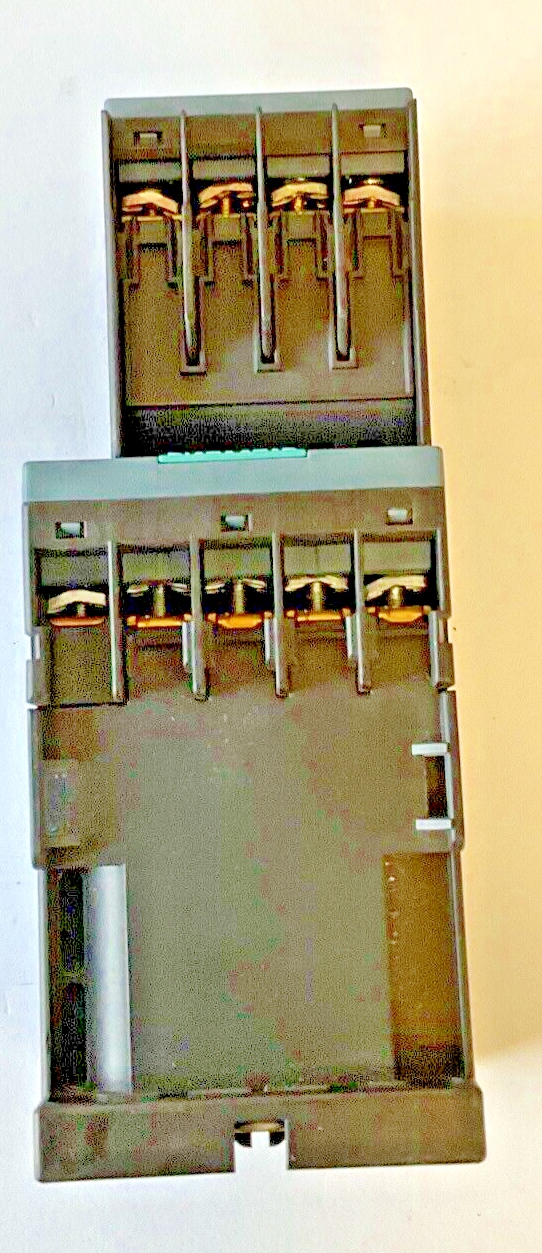 SIEMENS 3RH2262-1BB40 CONTACTOR 24VDC  50HZ