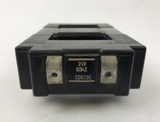 ALLEN BRADLEY CD013C, CD013, CD-013, 24V @ 60HZ, USED, MISSING SCREWS