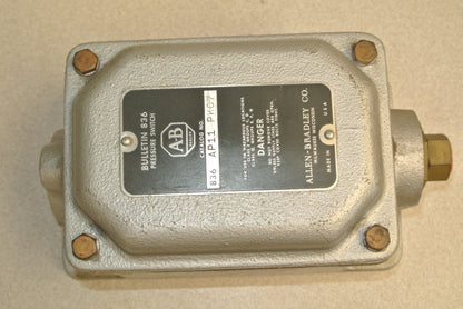 ALLEN-BRADLEY 836 AP11 PKC7 PRESSURE SWITCH  - NEW SURPLUS