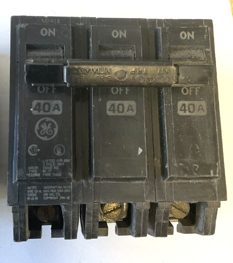 GENERAL ELECTRIC THQB 40A 3POLE CIRCUIT BREAKER ***LOTOF2***240VAC