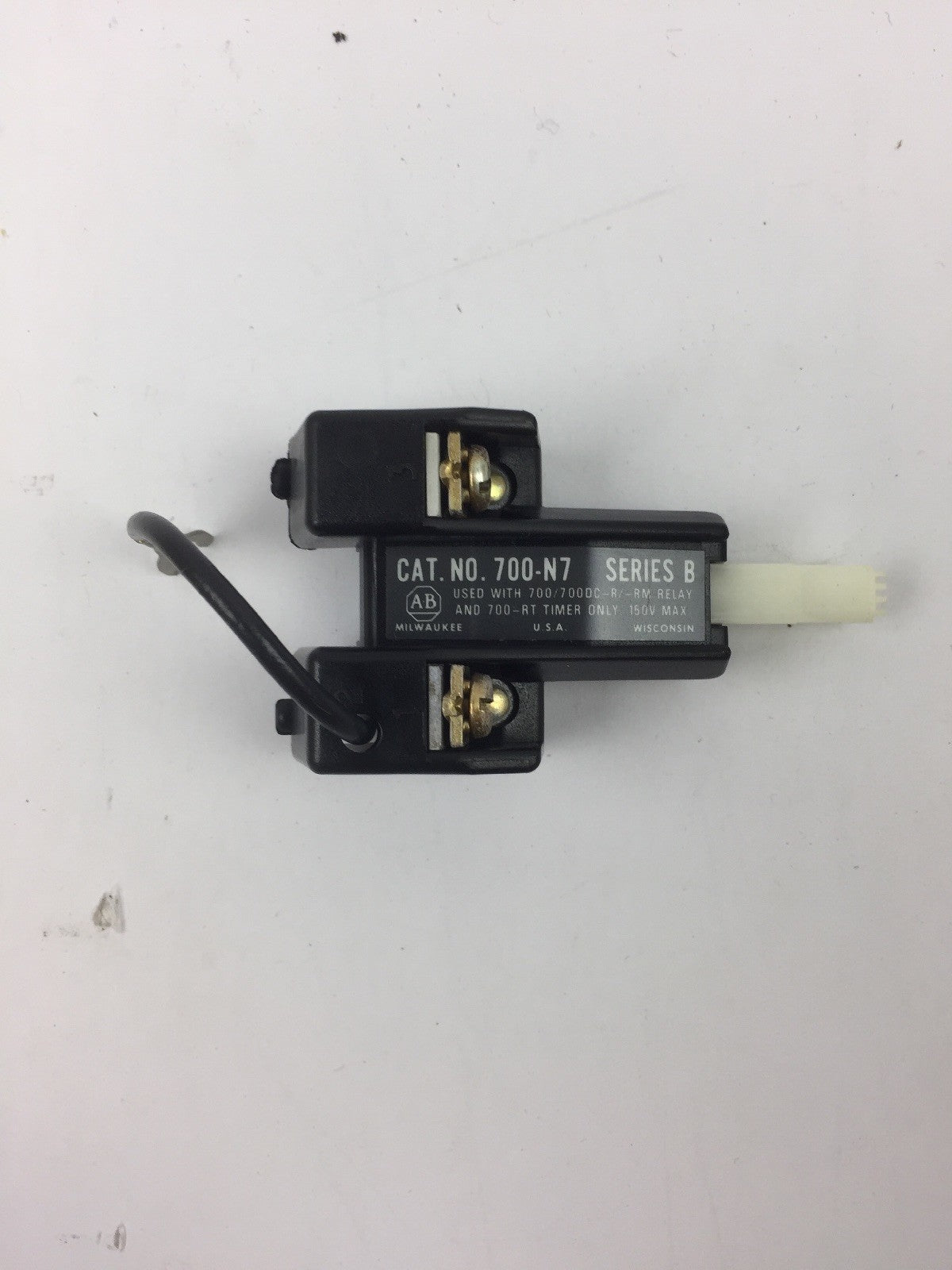 ALLEN BRADLEY 700-N7 MANUAL ACTUATOR TYPE R-RM-RT-RTR RELAY
