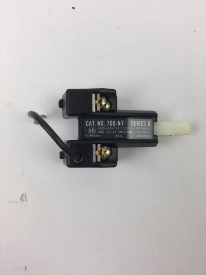 ALLEN BRADLEY 700-N7 MANUAL ACTUATOR TYPE R-RM-RT-RTR RELAY