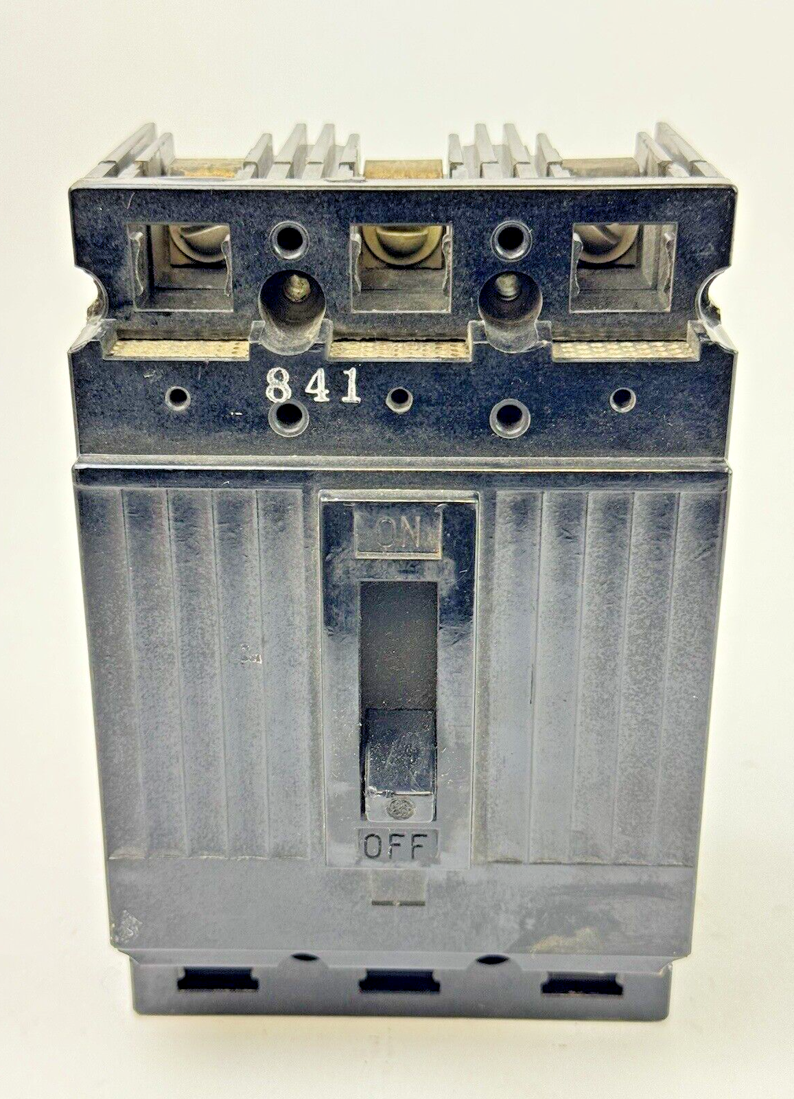 GE - TE132020 - MOLDED CIRCUIT BREAKER - 3 POLE/20A/240VAC