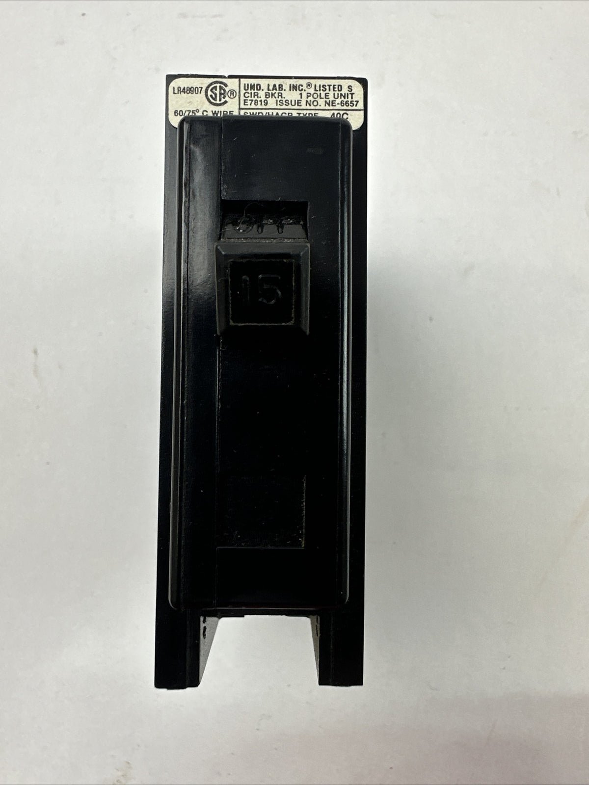 CHALLENGER CBB1015 CIRCUIT BREAKER 15AMP 1POLE 120/240VAC (LOT OF 10)