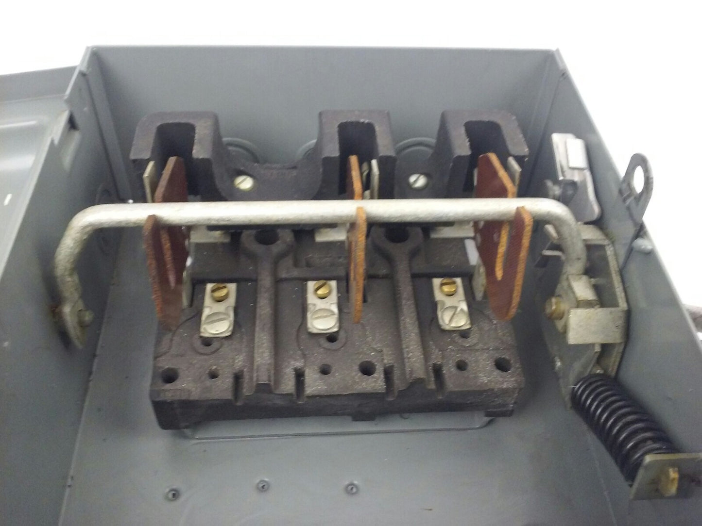 WESTINGHOUSE CAU-321 SAFETY SWITCH,  30A, 240V, STD HP 7.5 AC, 3P, TYPE ND, NEW