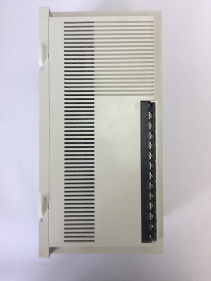 ALLEN BRADLEY 1745-E103 SLC 100 PROGRAMMABLE CONTROLLER  LINE VOLTAGE 100/200VAC