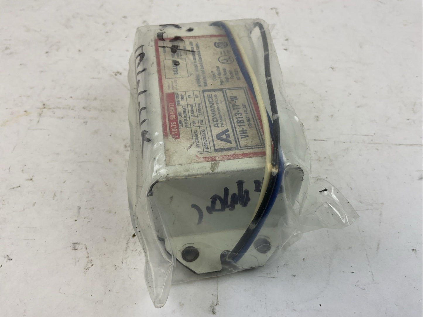 ADVANCE VH1B13TPW PRE-HEAT BALLAST 277 VOLT 60 HERTZ VH-1B13-TP-W