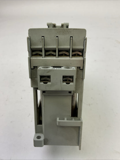 ALLEN BRADLEY STARTER (100-C09Z*10 COIL 24VDC + 193-EECB 1.0-5.0A)