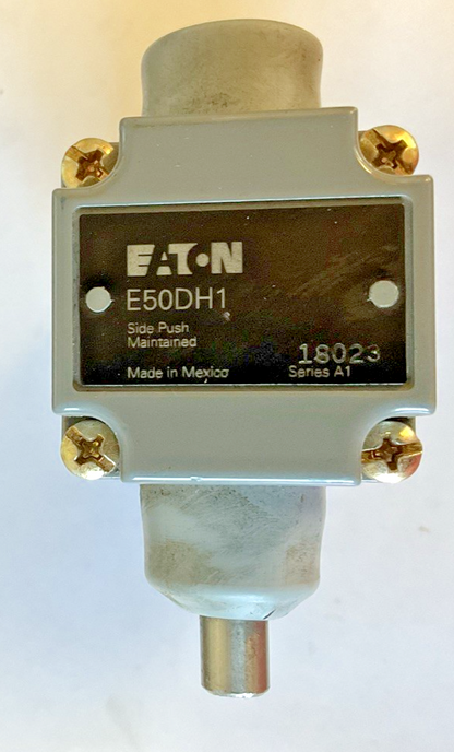 CUTLER HAMMER E50SB SWITCH BODY SER A1 E50RB RECEPTACLE SER A2 W/E50DH1 HEAD