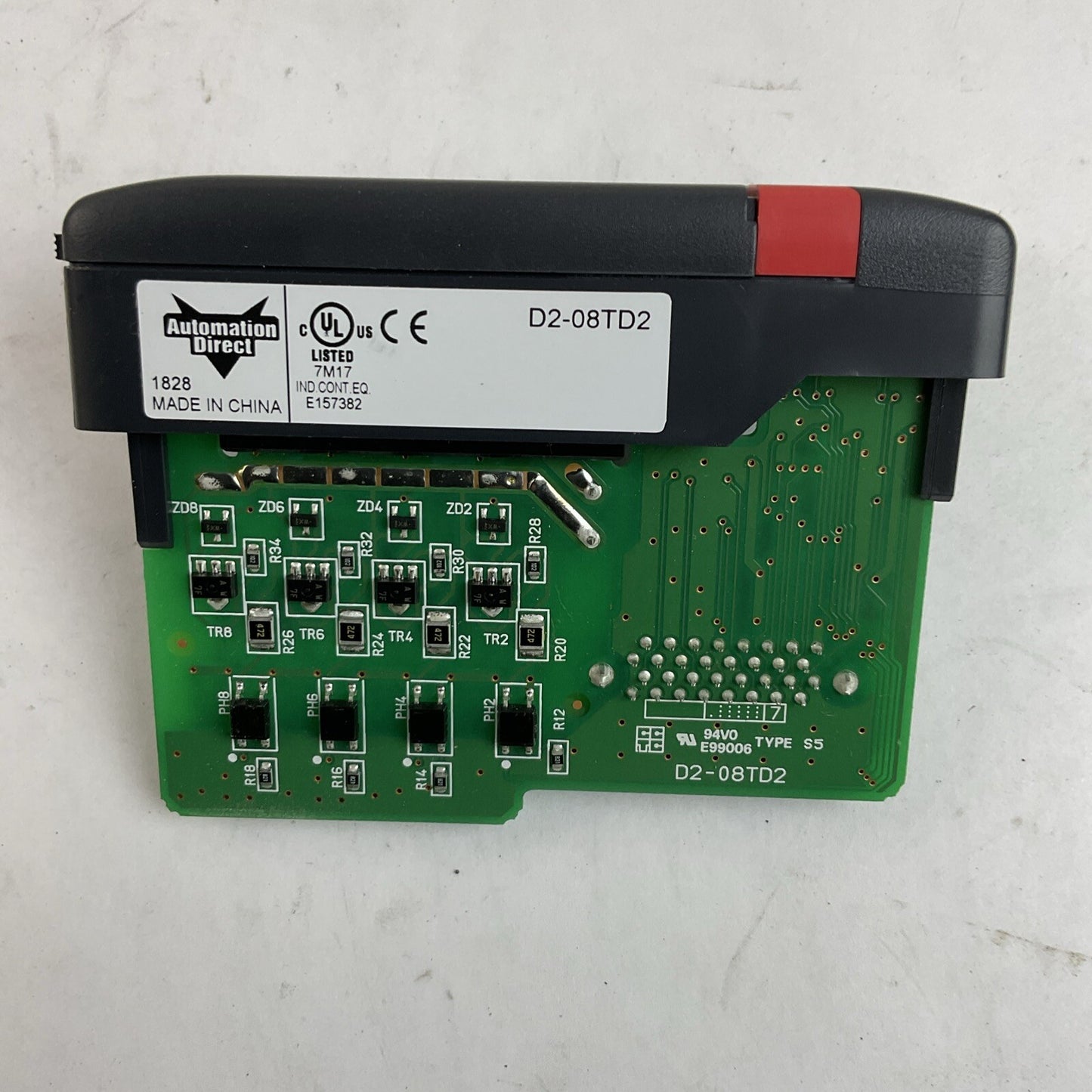 AUTOMATION DIRECT D2-08TD2 OUTPUT MODULE 12-24VDC