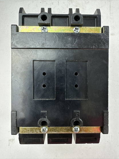 CHALLENGER CHL3015 15AMP 277/480VAC 240VAC 125/250VDC 3POLE CIRCUIT BREAKER