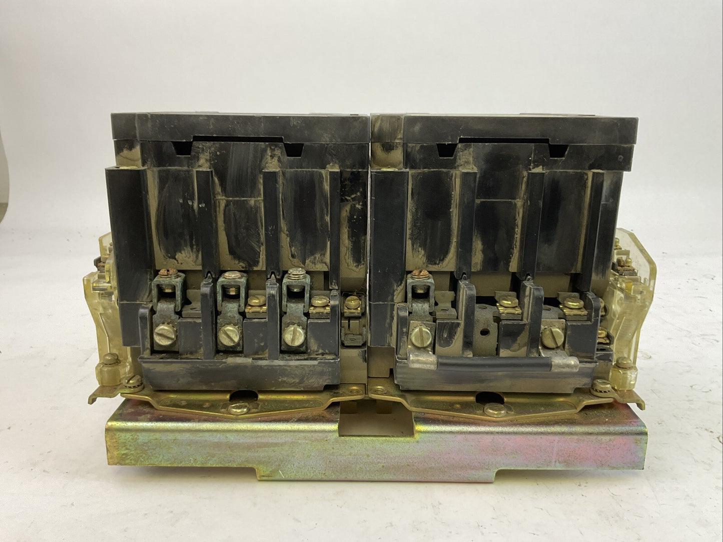 SQUARE D 8702SD02 REVERSING CONTACTOR SER A 600V 25HP 31063-409-38 COIL 120V 60H