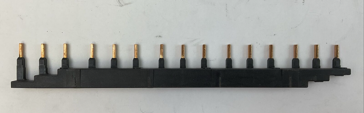 ALLEN BRADLEY 140M-C-W455N SER A COMPACT BUSBAR 600VAC 64A