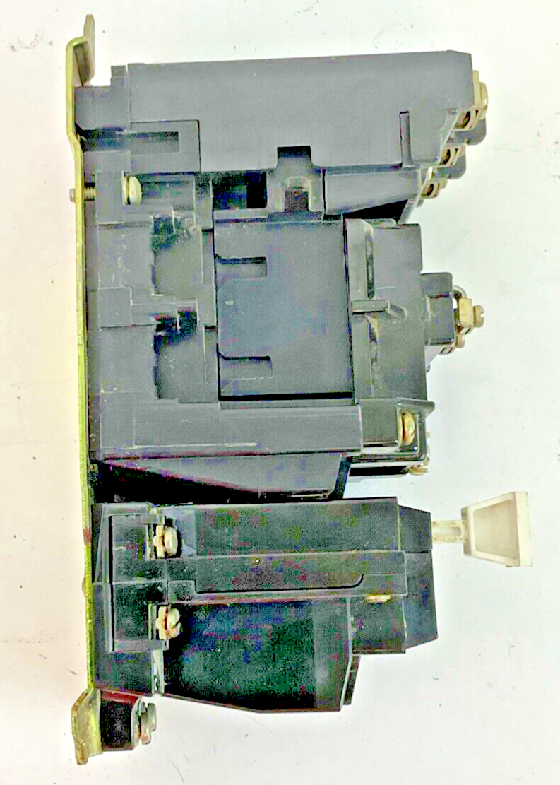 ALLEN BRADLEY 509-AOD STARTER SER.B CB236 COIL NO W/O HEATERS