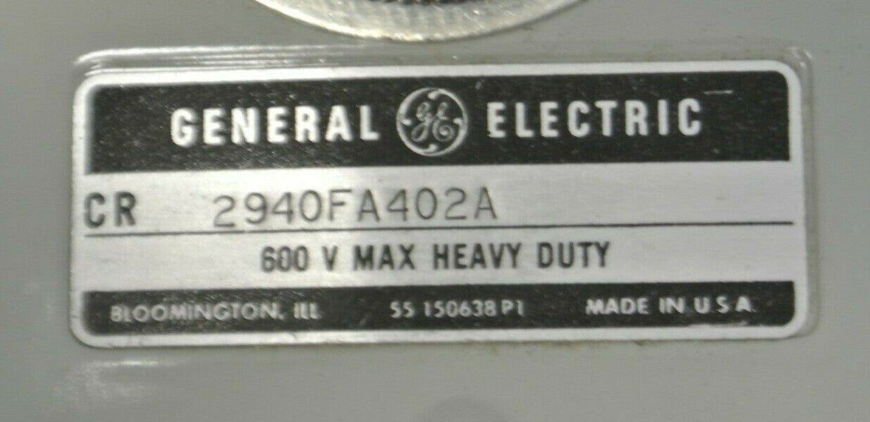 GENERAL ELECTRIC CR2940FA402A PUSHBUTTON STATION w/ YELLOW LENS / NEW SURPLUS