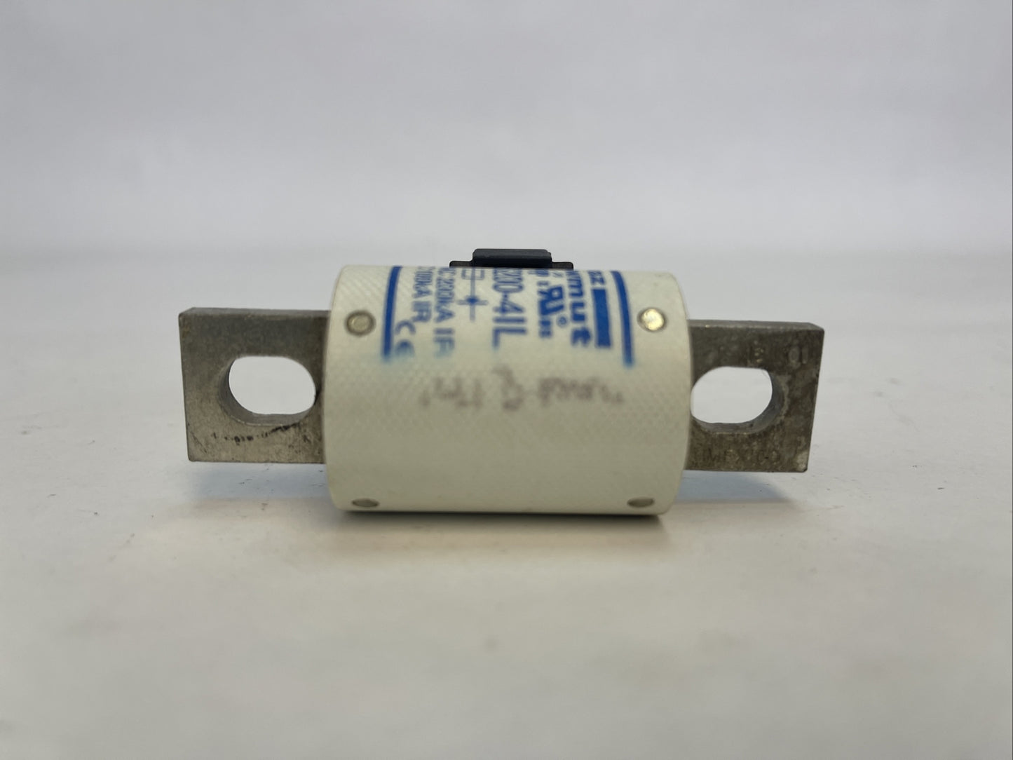 FERRAZ SHAWMUT A30QS200-4IL SEMICONDUCTOR FUSE AMP-TRAP 200AMP 300V