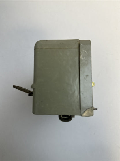 ITE HJ3-T300 CIRCUIT BREAKER TRIP UNIT 300AMP