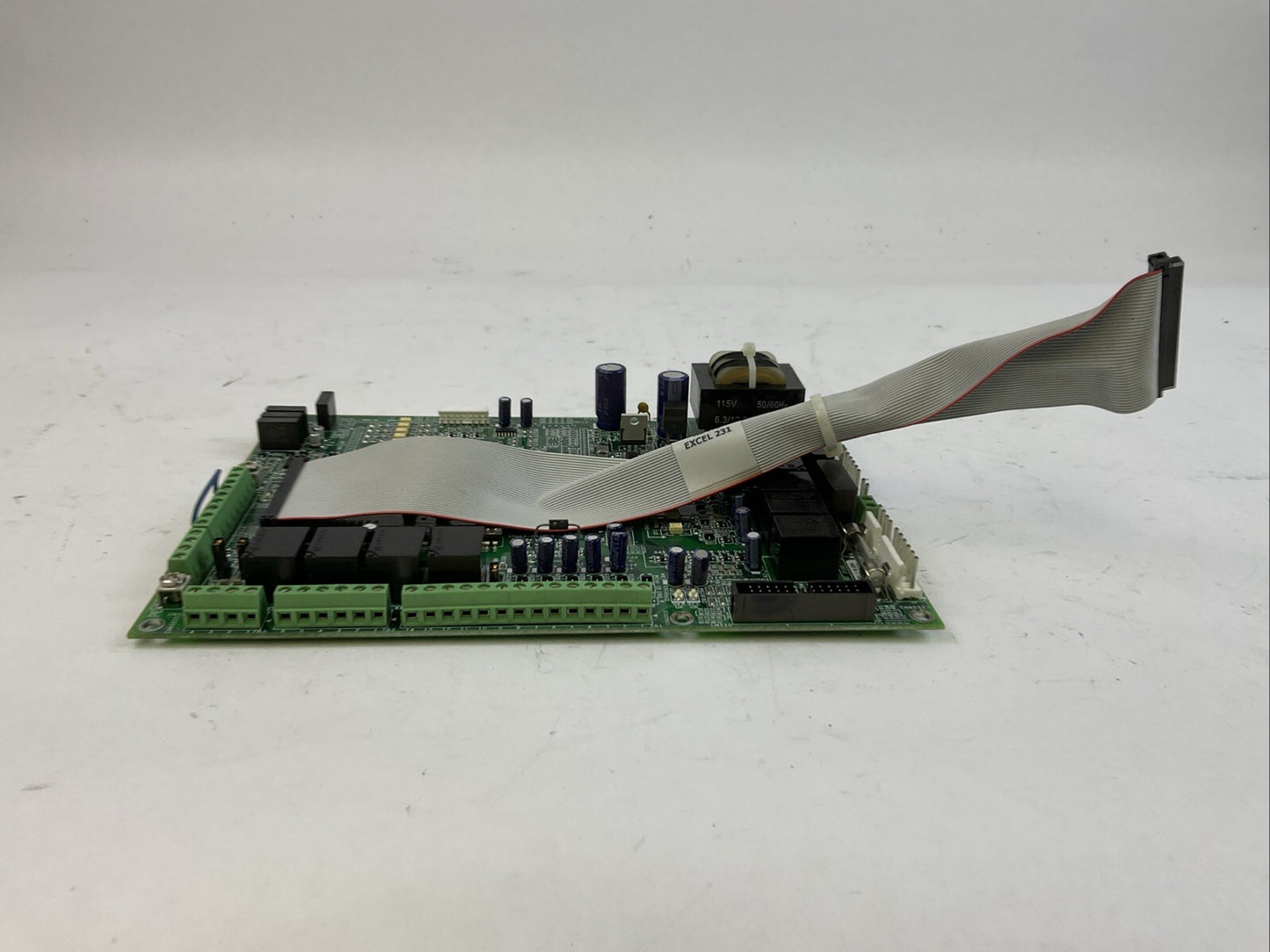 YASKAWA UTC000044 CIRCUIT BOARD UWR00563-1 REV:0 EXCEL 231 RIBBON CABLE