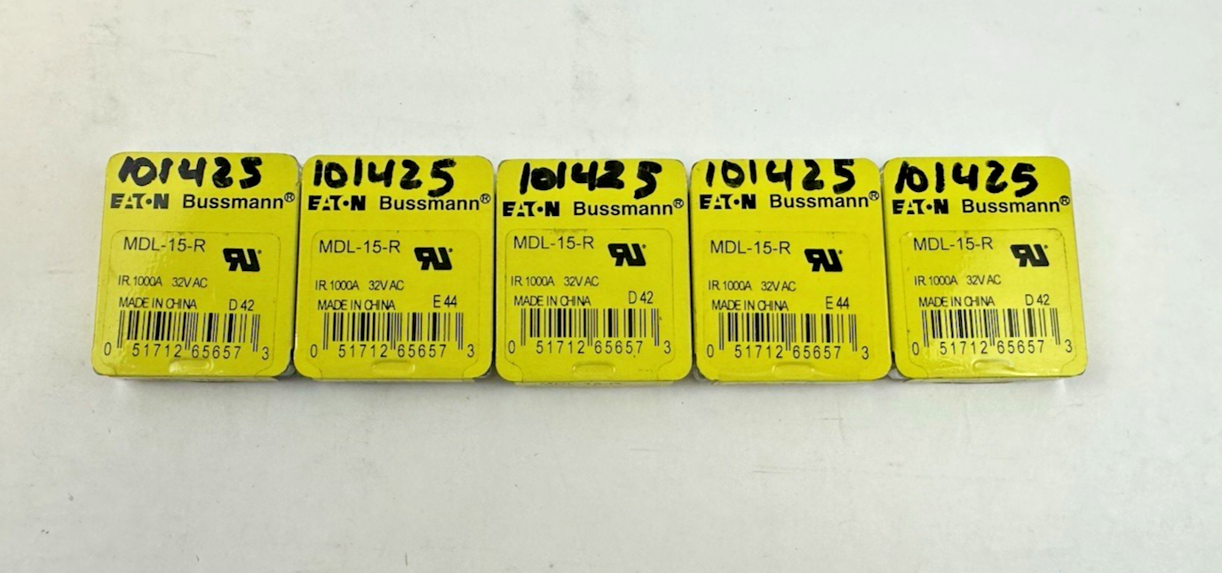 EATON BUSSMANN MDL-15-R GLASS TIME DELAY FUSE 15A 32V 5 PACK LOT OF 5