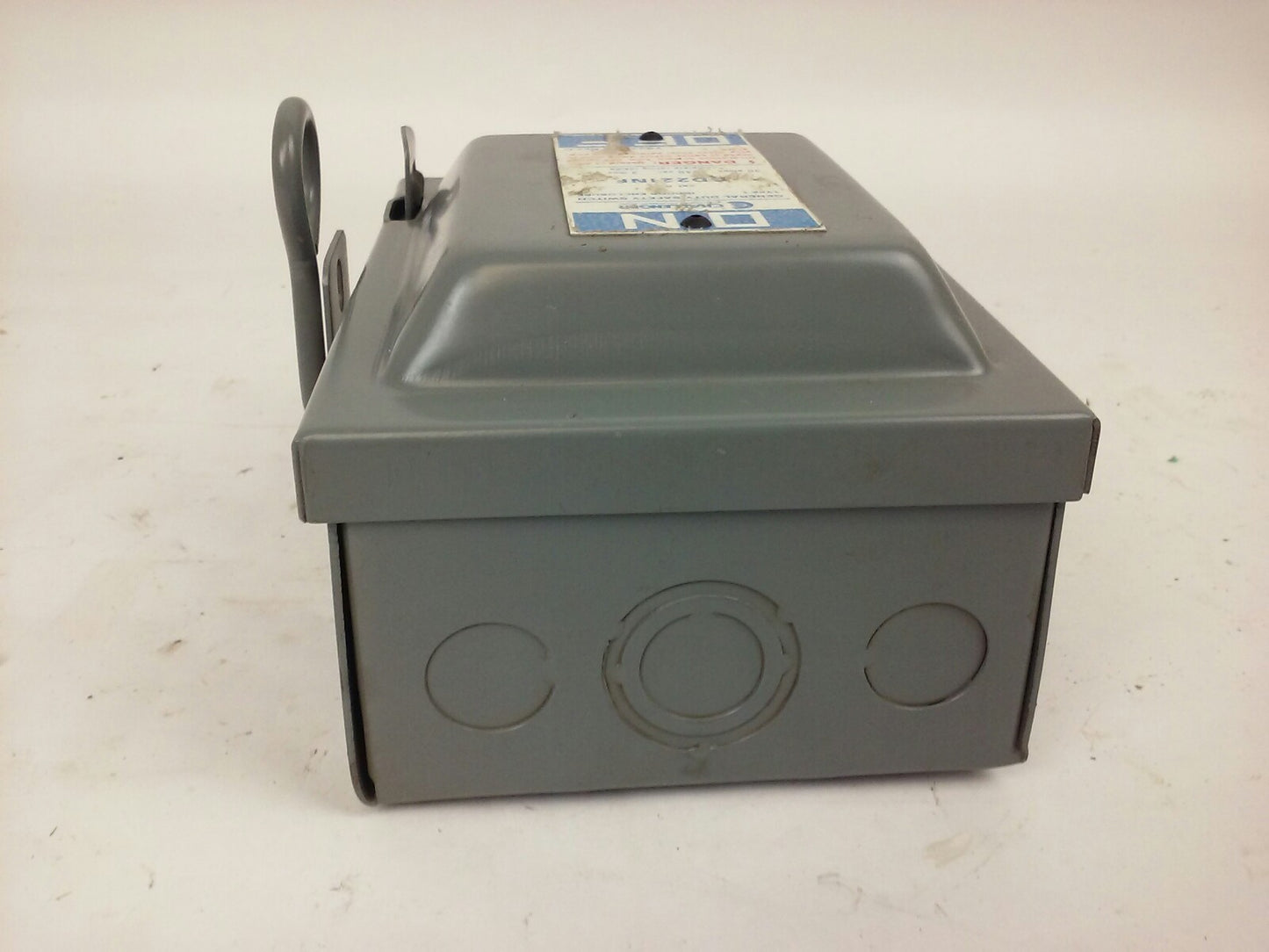 CHALLENGER GD221NF, 30A, 240V, 3 MAX H.P., TYPE 1 INDOOR, SAFETY SWITCH, NEW