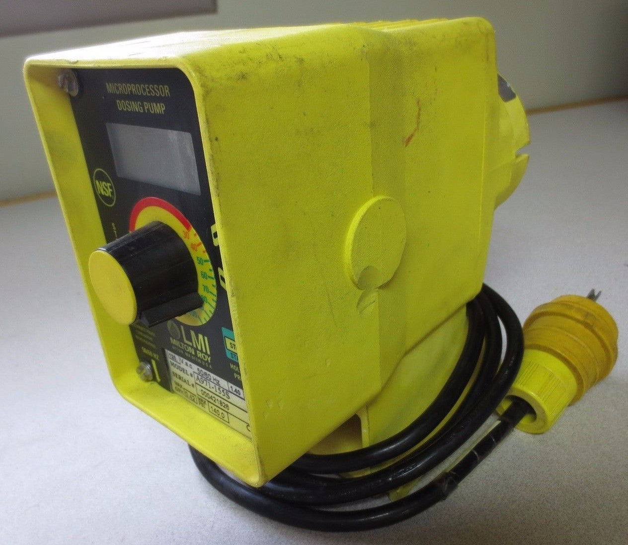 MILTON ROY LMI A971-155S MICROPROCESSOR DOSING PUMP - FOR PARTS or NOT WORKING