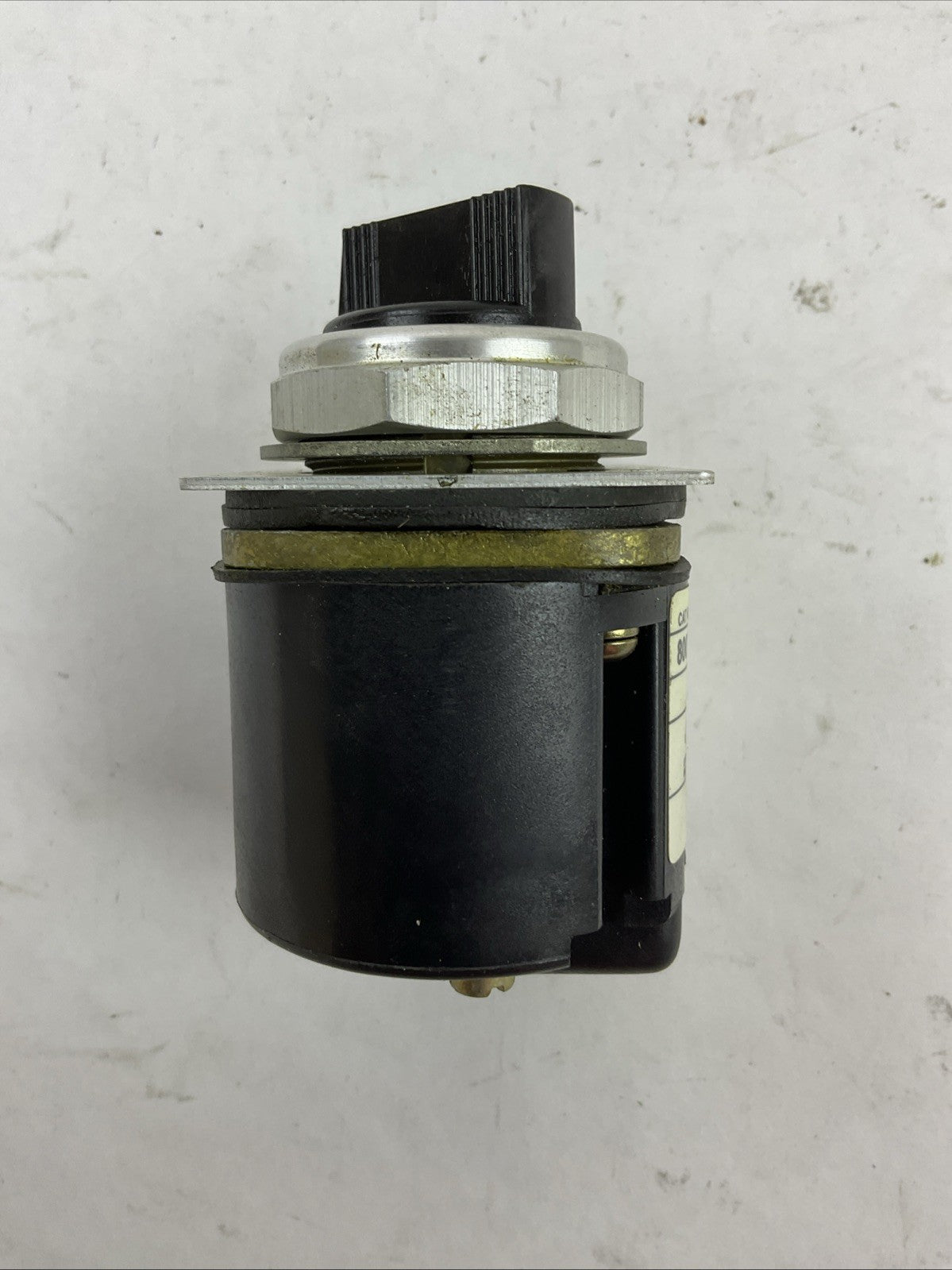 ALLEN BRADLEY 800T-U19 SER Q 300V AC/DC 2WATT SELECTOR SWITCH