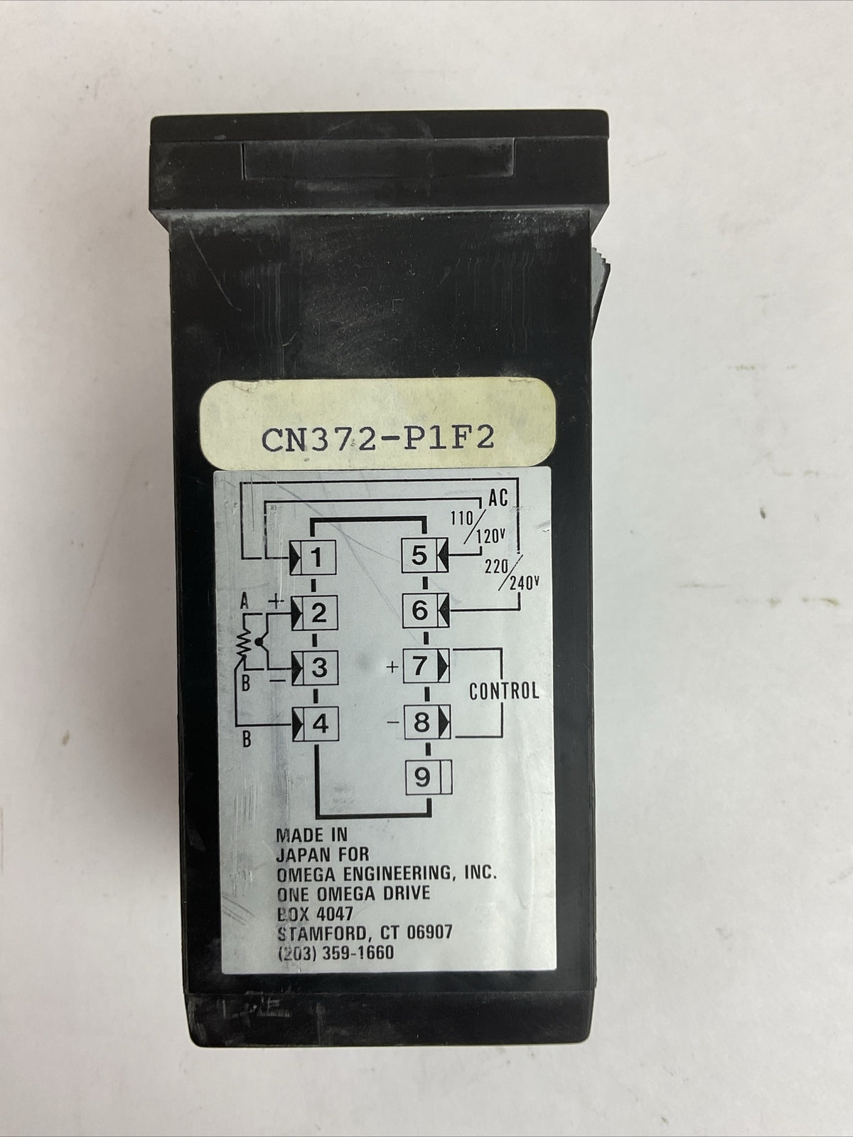 OMEGA CN372-P1F2 TEMPERATURE CONTROL