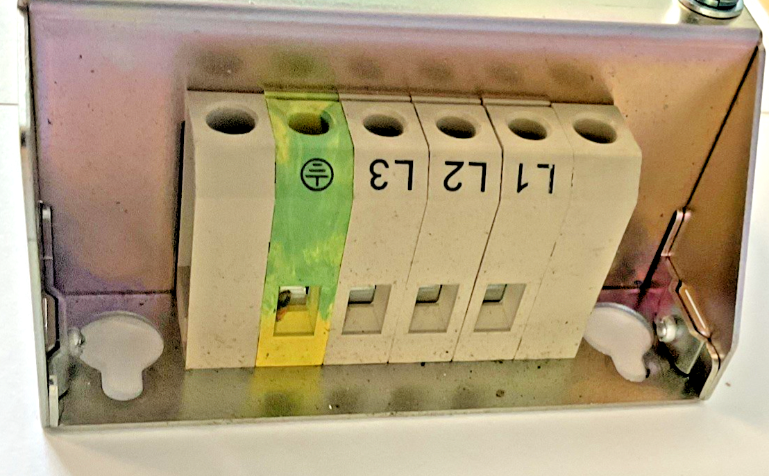 ALLEN BRADLEY 22-RF012-BL POWERFLEX LINE FILTER SER.A  480VAC 63HZ 12A 5.0HP