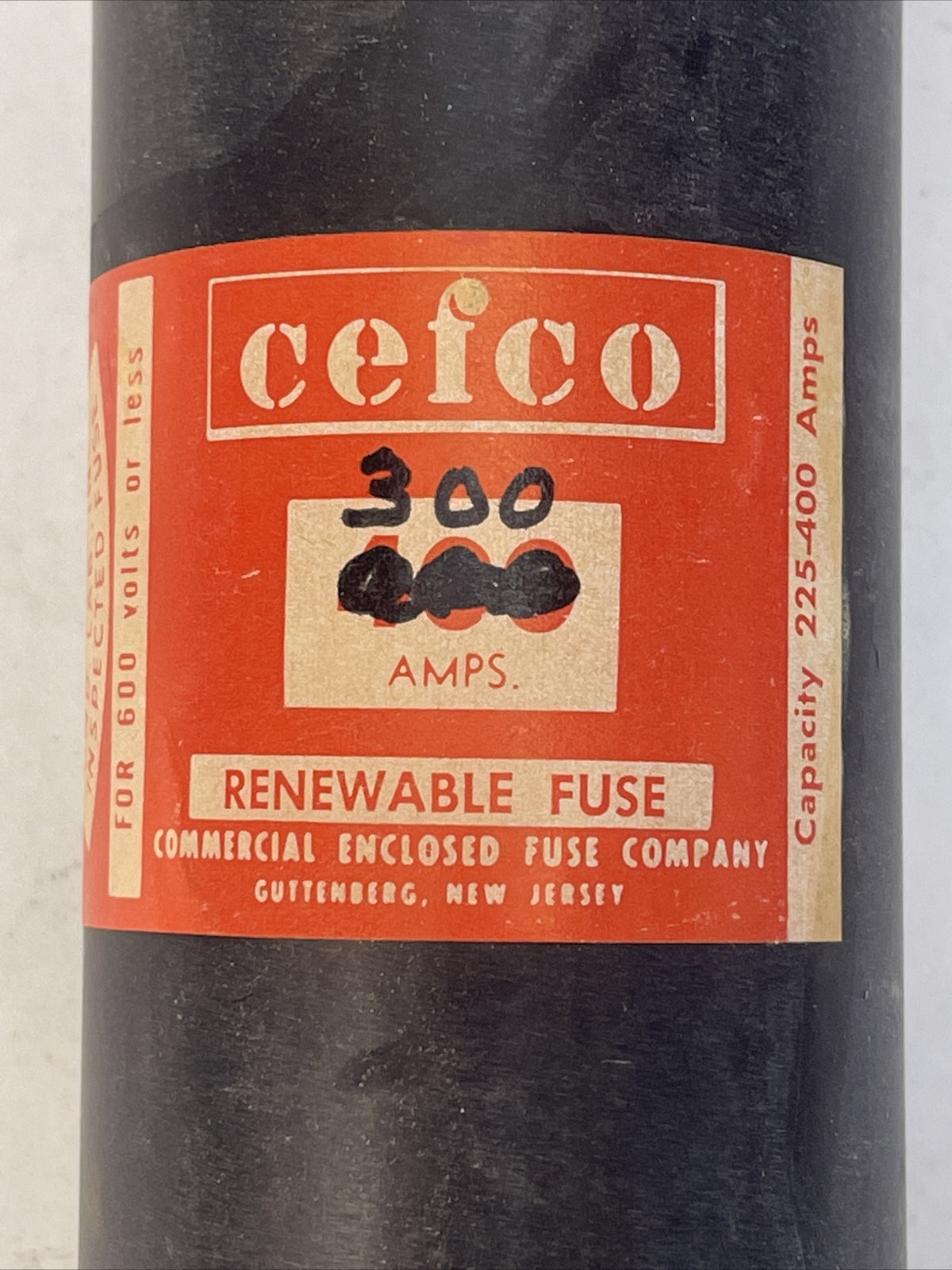 CEFCO 300AMP RENEWABLE FUSE 600V