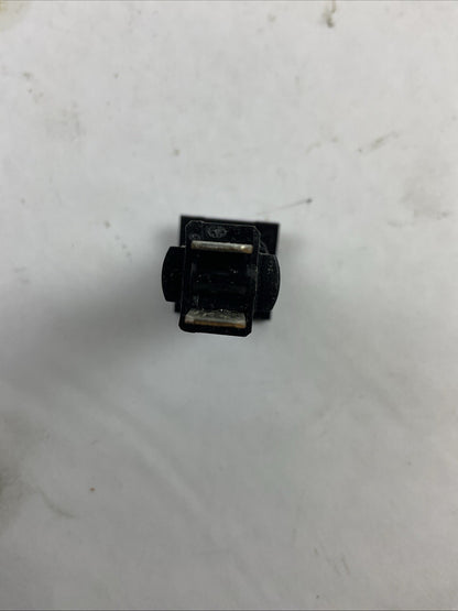 SIEMENS W28-XQIA-3 32VDC 3AMP CIRCUIT BREAKER (LOT OF 5)