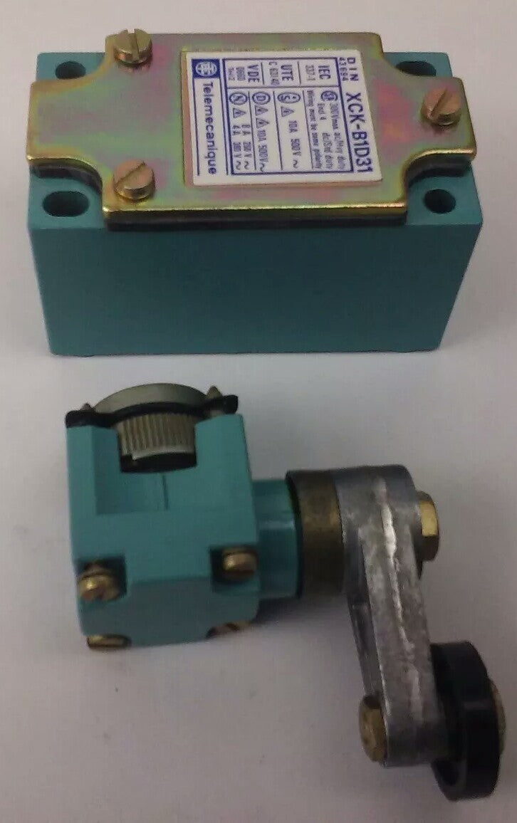 TELEMECANIQUE XCK-B1D31 LIMIT SWITCH, 300V, ENCL.4, 10A-250V, 4A-380V, NEW